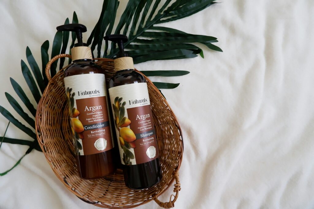 Shampoo and Conditioner Enriched in Argan